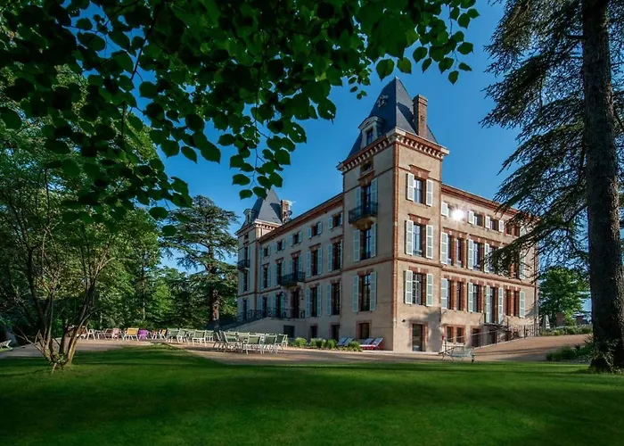 Chateau De Fiac - Luxurious Hotel & Spa