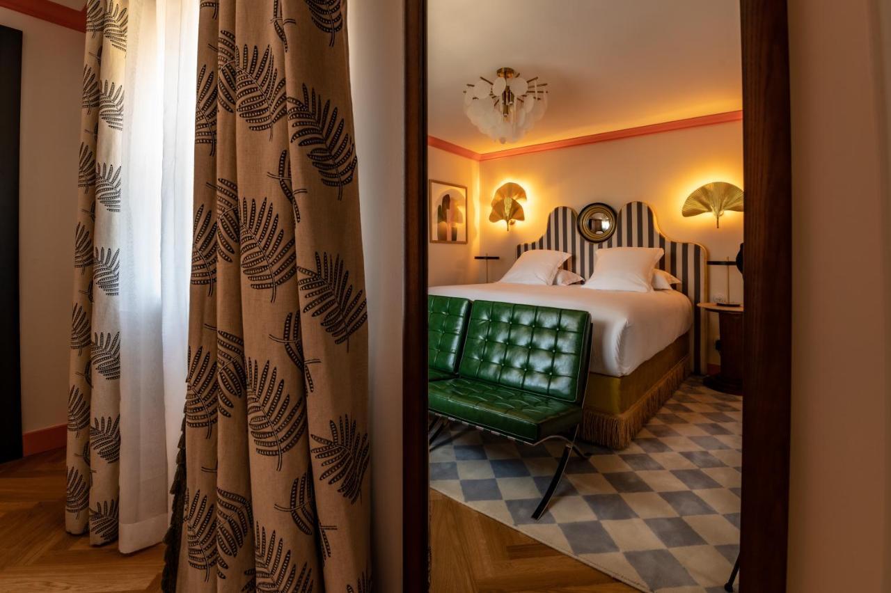 Hotel Chateau De - Luxurious & 4*